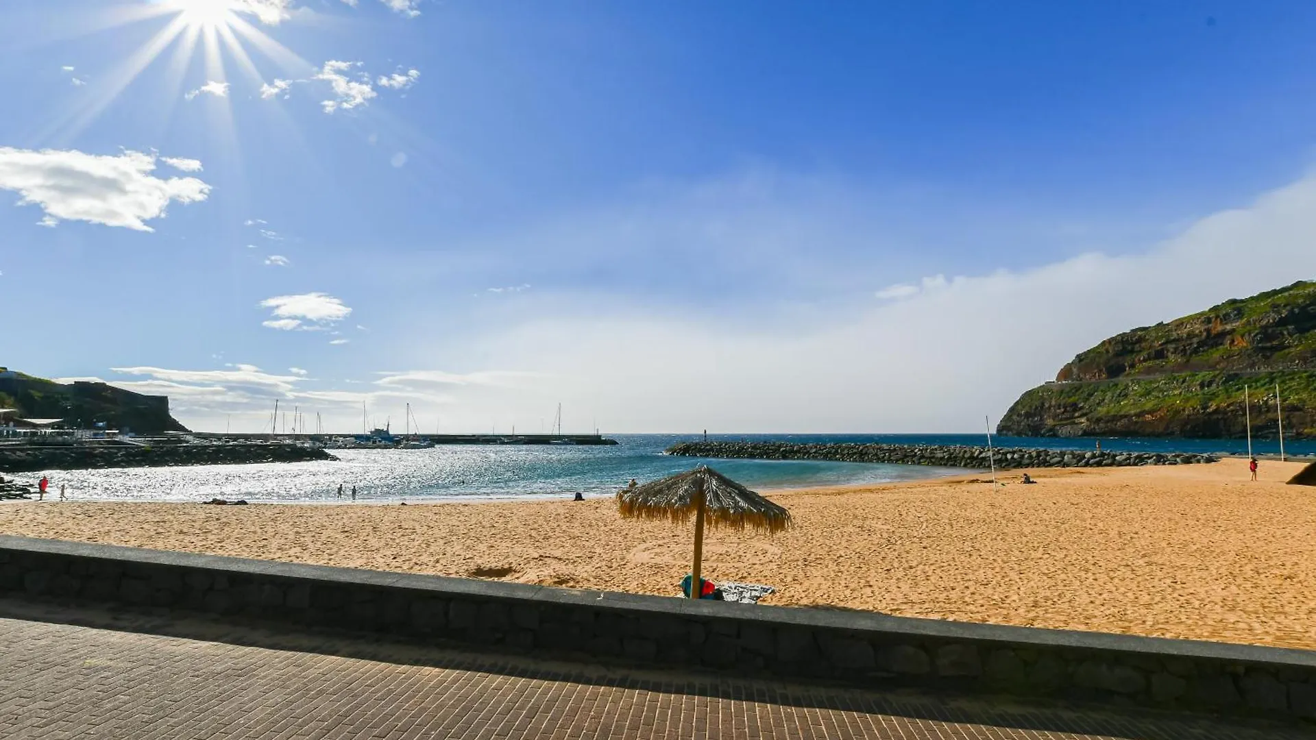 Vip Baia Beach Machico